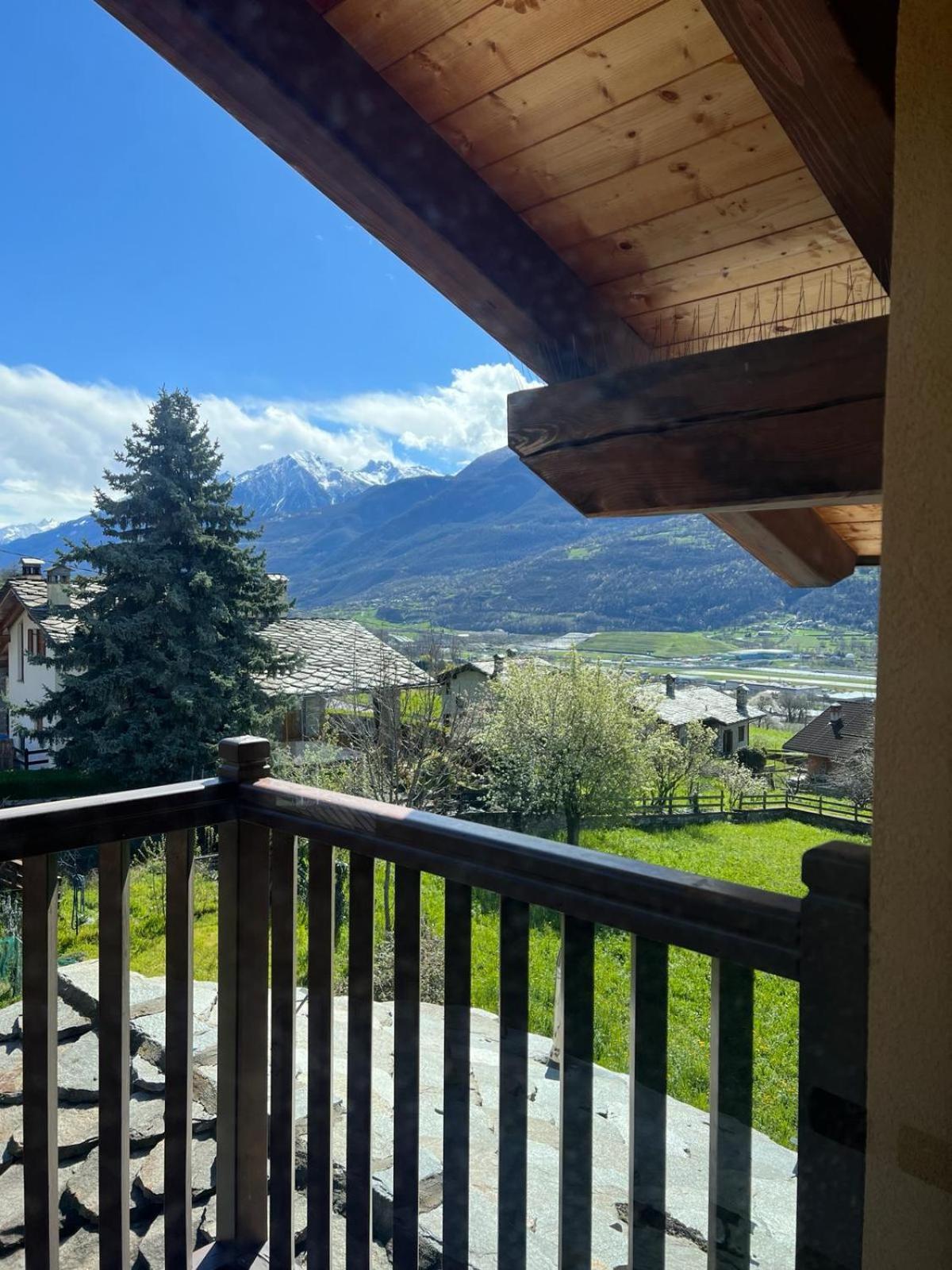 Grazioso Appartamento 1 Aosta Ngoại thất bức ảnh